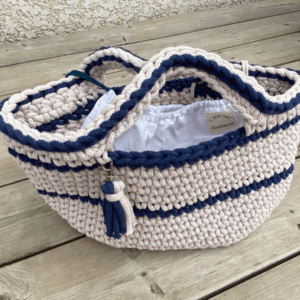 Sac en crochet avec sa pochette recyclée